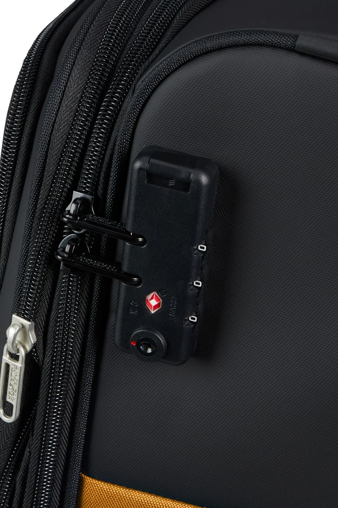 AMERICAN TOURISTER MALETA DE CABINA DARING DASH 55CM - Image 38