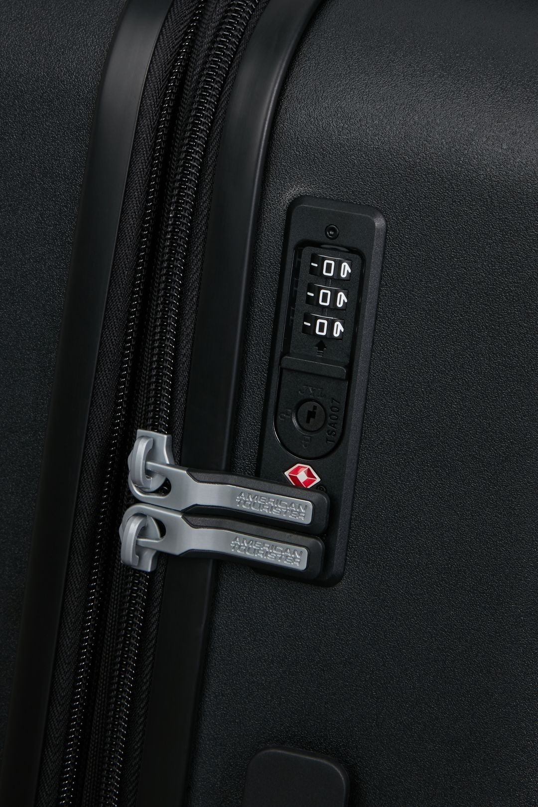 AMERICAN TOURISTER MALETA MEDIANA EXTENSIBLE  DYNABELT 66CM - Image 19