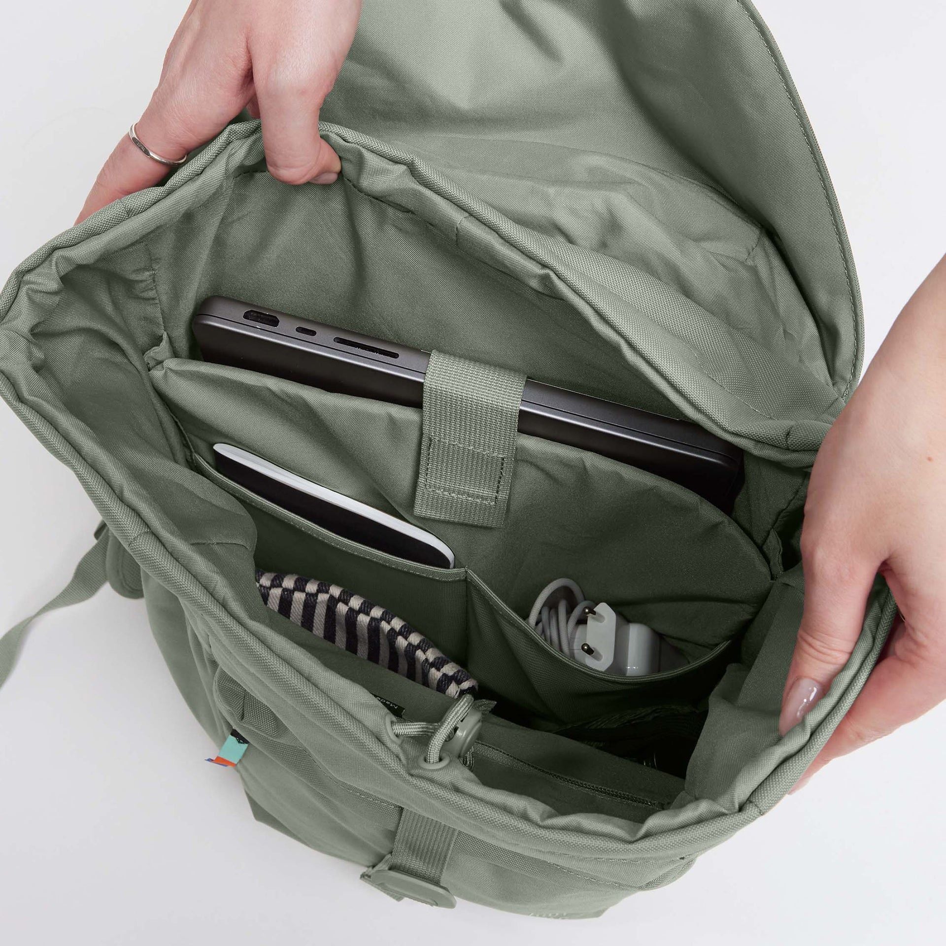 GOT BAG MOCHILA FLAP PACK - Image 37