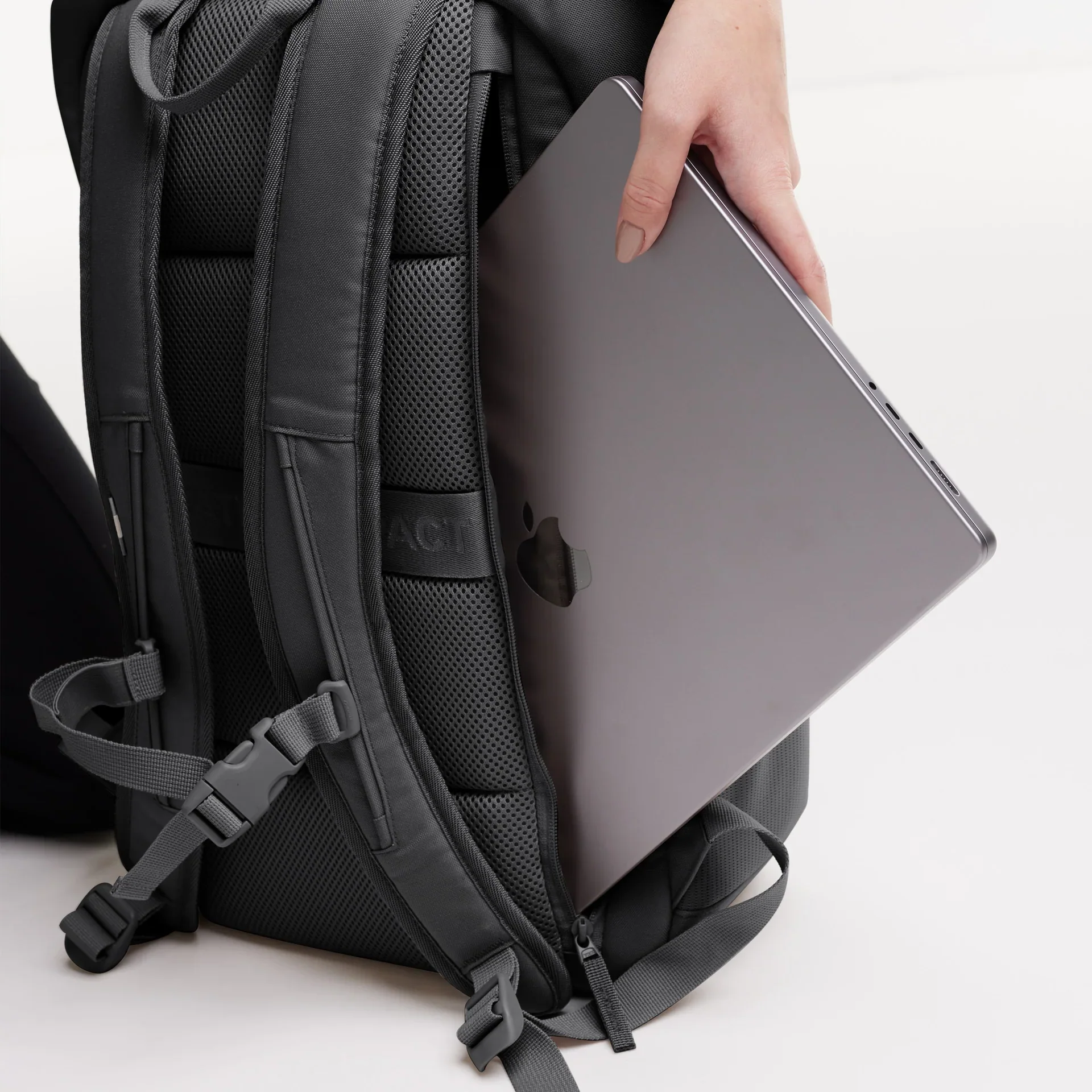 GOT BAG MOCHILA PRO PACK MONOCHROME - Image 91