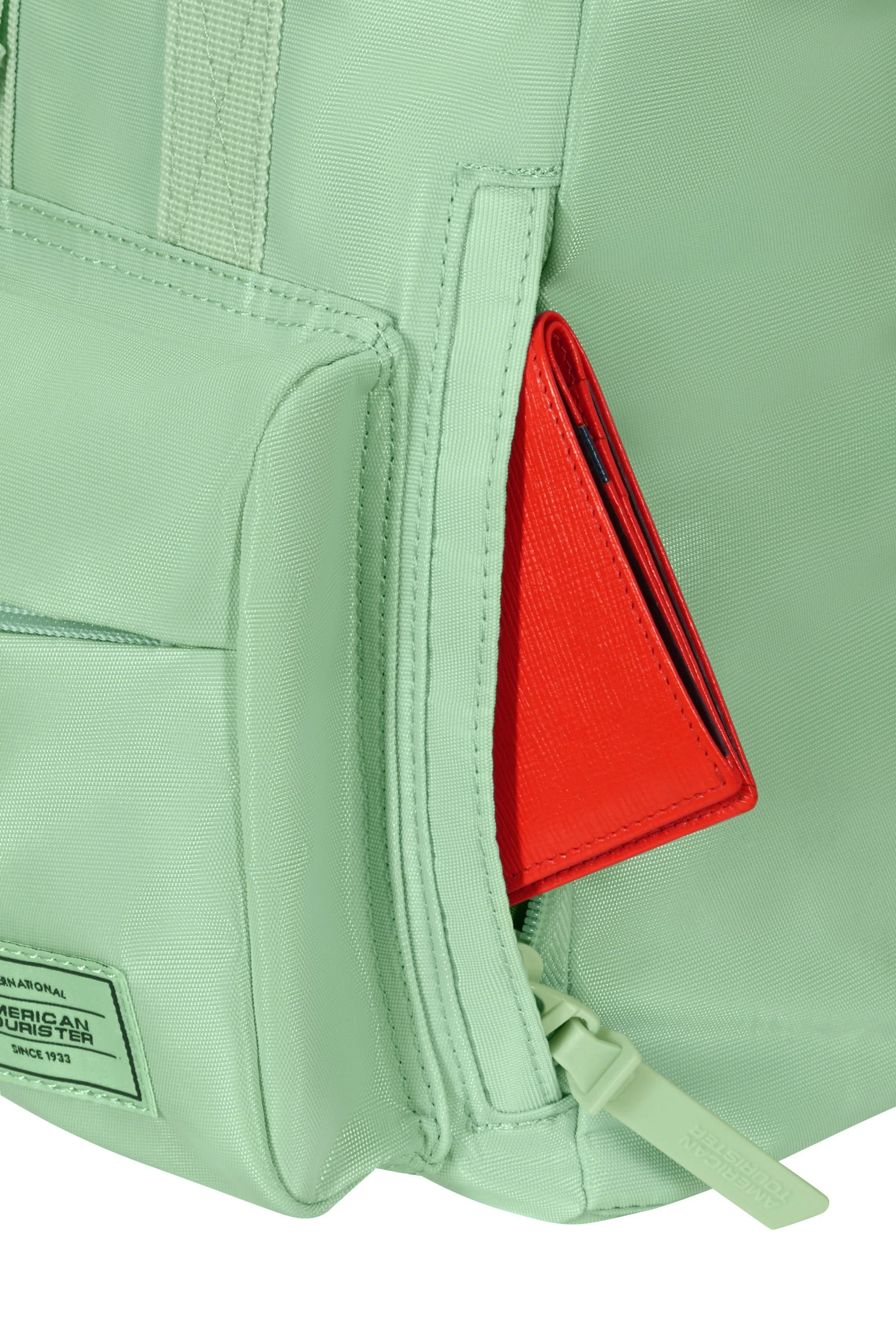 Pack Maleta Cabina SoundBox + Mochila Urban groove de American Tourister - Verde pastel - Image 18